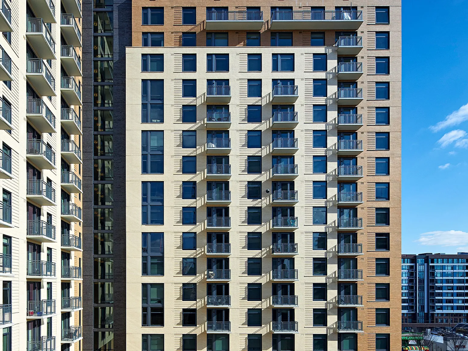Solaire 8250 Georgia — Photo 3