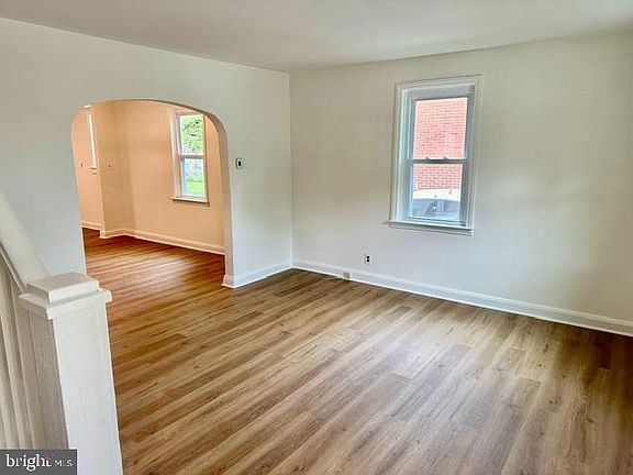 5th image of 612 N Woodward Dr