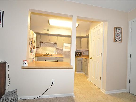 2nd image of 501 Columbia Dr APT E