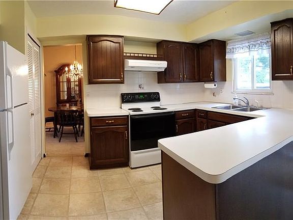 5th image of 4159 Lisa Ln
