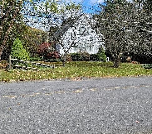 3rd image of 36 Otsdawa Ave