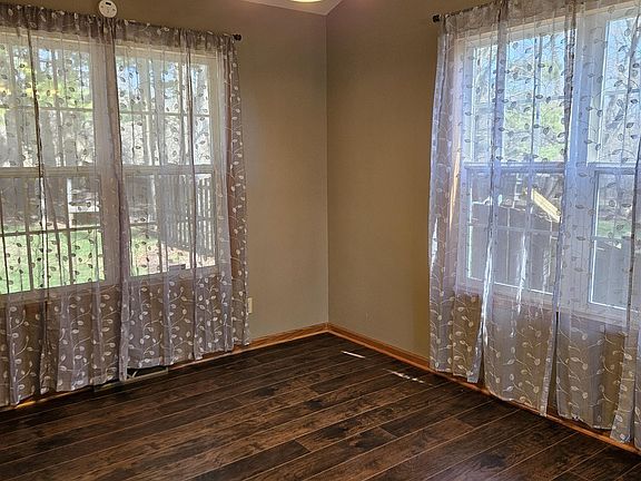 4th image of 5926 Denbury Ln