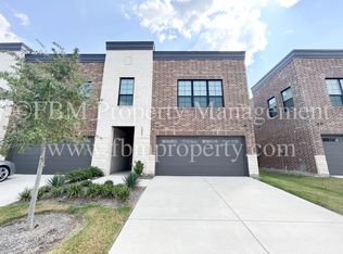 2041 Layla Dr, Waxahachie, TX 75165