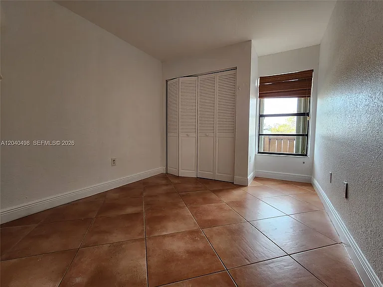 13412 SW 17th Ter — Photo 8