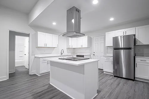 306 S Schiller St Photo 1