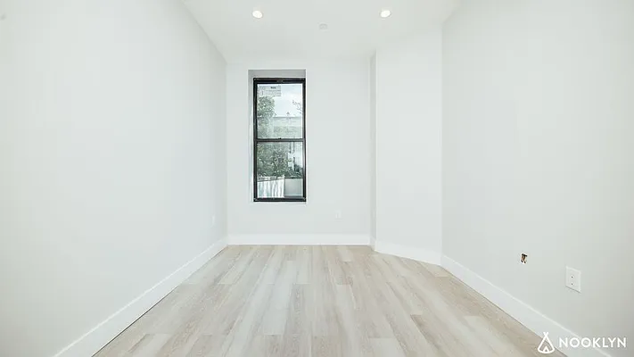 Rented by Nooklyn NYC LLC | media 23