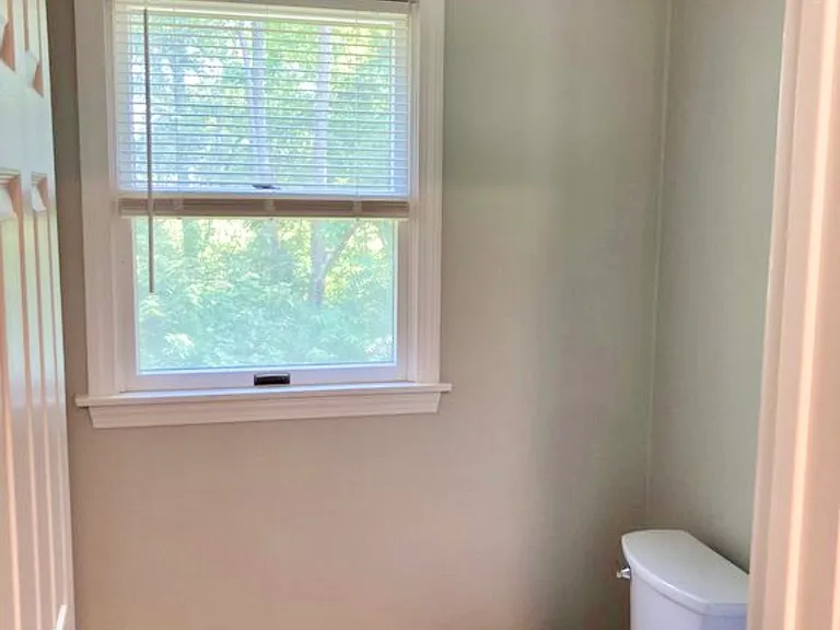 60 Dickerman Ave #60 — Photo 11