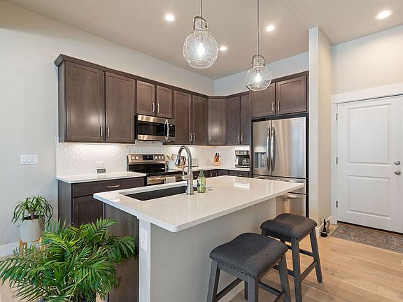 4th image of 8479 Cromwell Dr #2