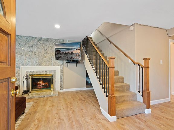 4th image of 139 Duval Dr
