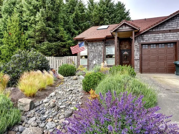 130 28th Street NW, Long Beach, WA 98631