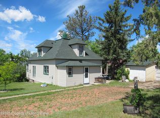 384 1st Ave NE, Beach, ND 58621