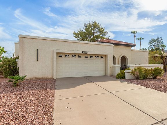 3rd image of 4521 E Sunrise Dr