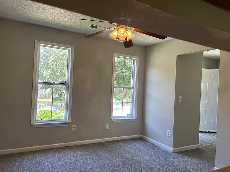 6435 Bedford Ln — Photo 9