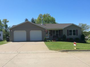 1115 Moonier St, Perryville, MO 63775