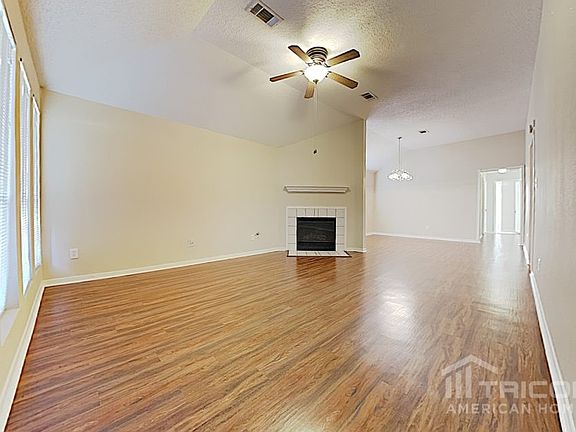2nd image of 1114 N Rock Dr