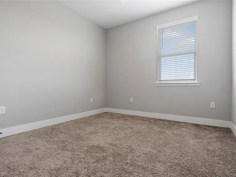 14340 Braemar St — Photo 17