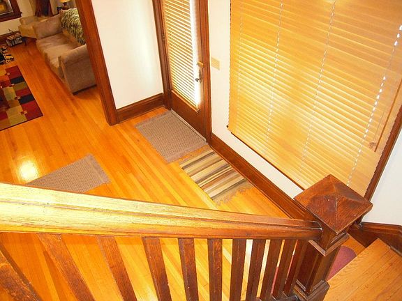 Grand Staircase to Foyer!