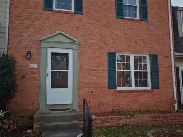 8367 Stationhouse Ct, Lorton, VA 22079