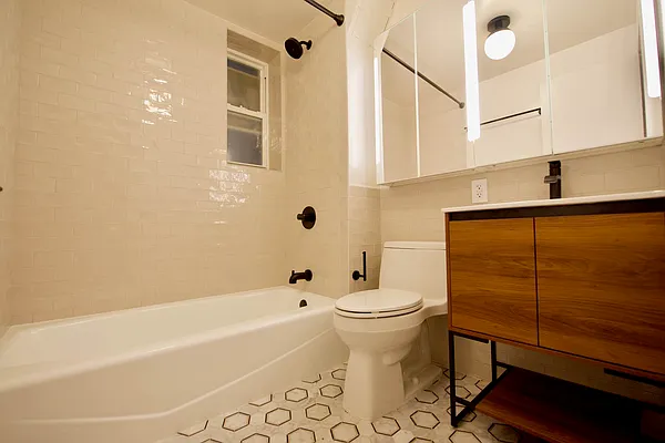 Rented by Nolita Group | media 15