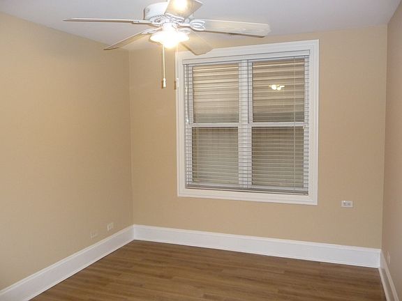 5th image of 2909 N Ashland Ave
