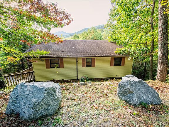 2nd image of 175 Rose Ln