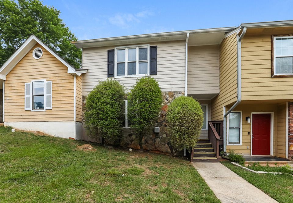 1st image of 8194 Canyon Forge Dr