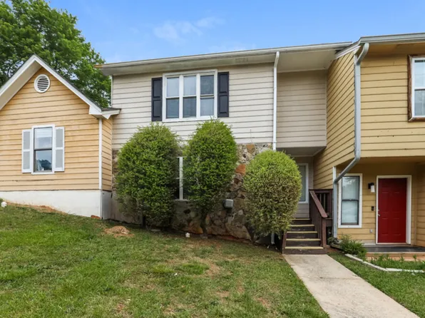 8194 Canyon Forge Dr, Riverdale, GA 30274