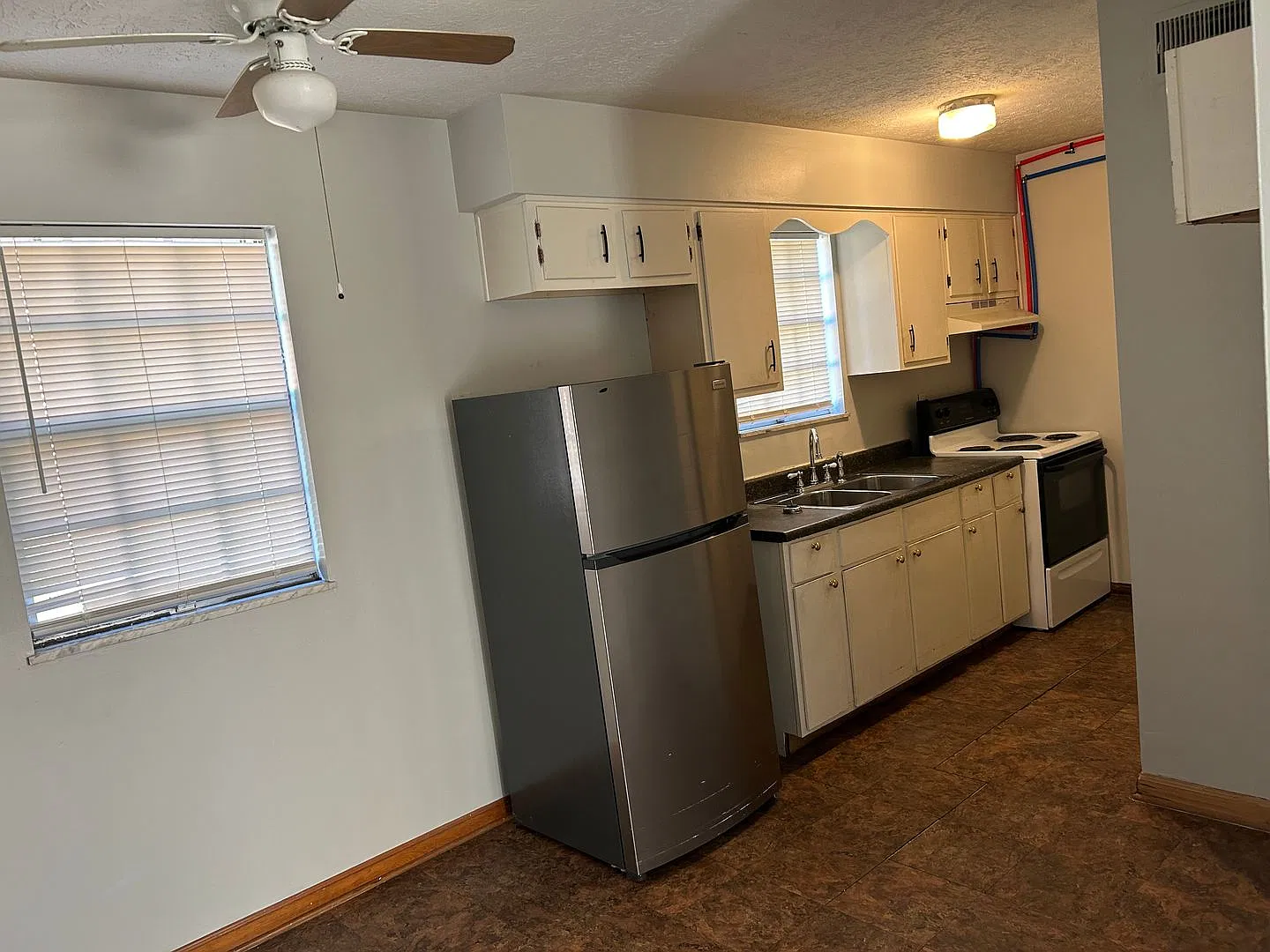 5305 Sennridge Dr. — Photo 3