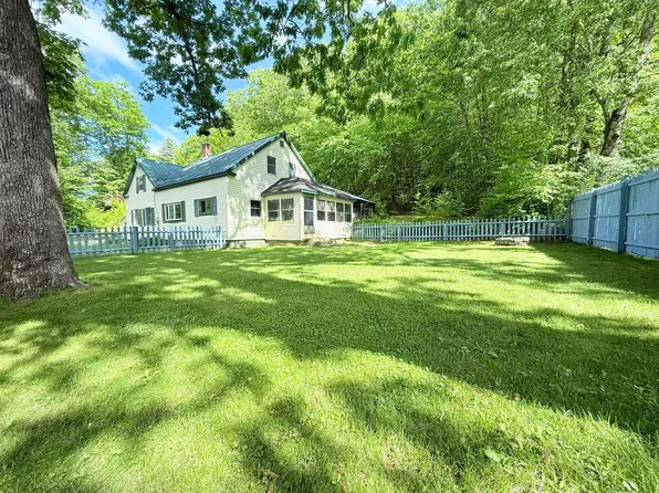 571 Lovers Lane Road, Charlestown, NH 03603