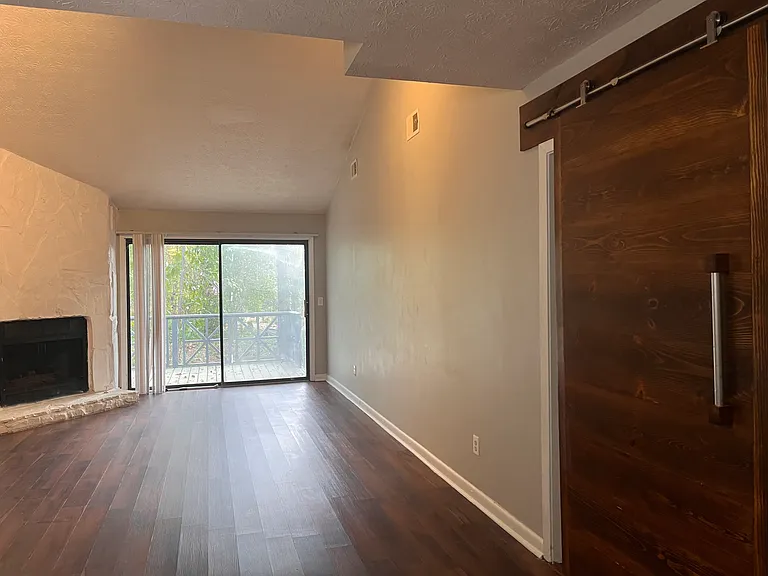 2292 Paces Ferry Rd SE — Photo 10