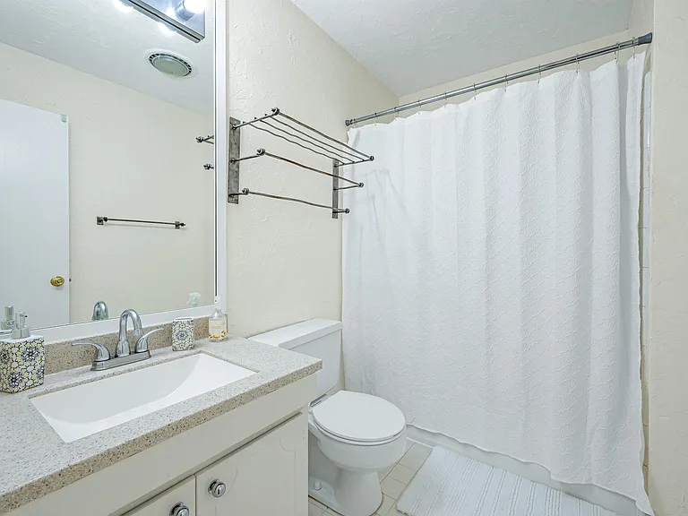 2727 Highland Ave S #204 — Photo 12