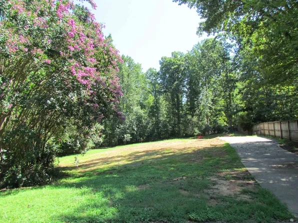 174 Huntley Dr, Boiling Springs, SC 29316