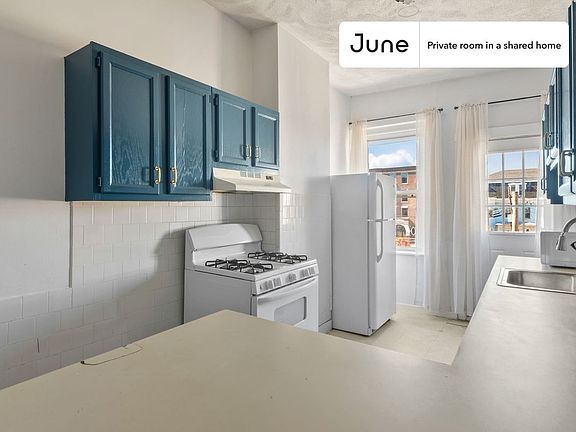 4th image of 7 Linden St #B