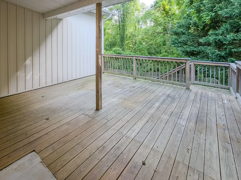 431 East Dr — Photo 33