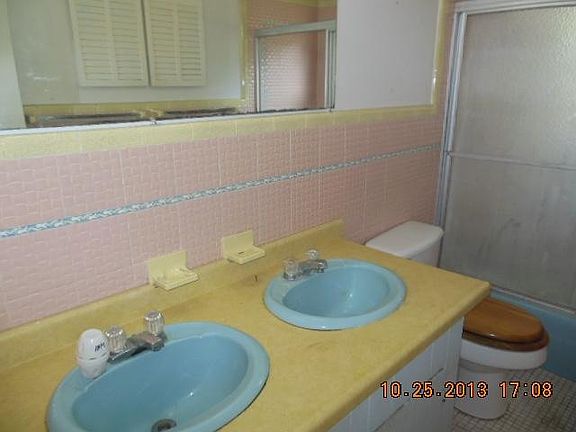 3rd image of 4808 N Regina Drive