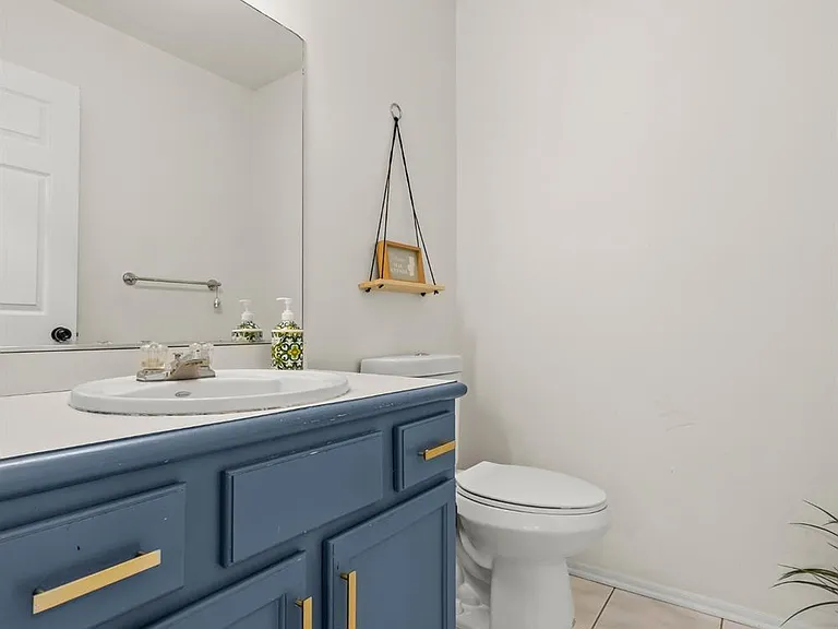 17 Parkside Dr — Photo 12