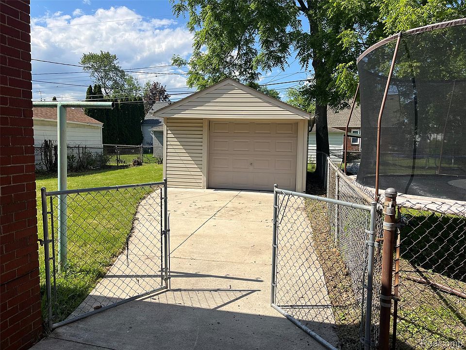 1410 Mayflower Ave, photo 10