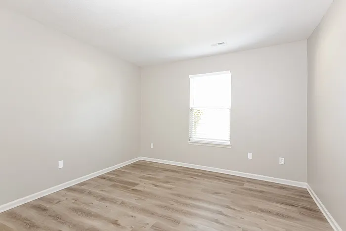 904 Flying Sun Dr — Photo 14