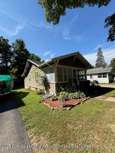 210 Diana St, Eaton Rapids, MI, 48827