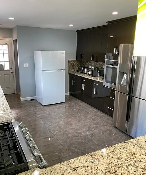 14 Aberdeen Ave #1A — Photo 36