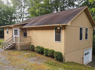 77 Bowling Gap Cir, Blairsville, GA 30512