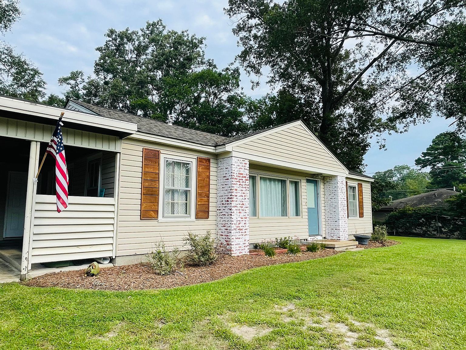 327 S Eshman Ave, West Point, MS 39773 Zillow