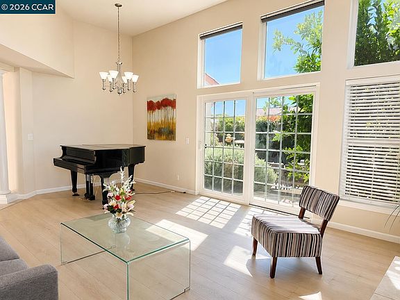 4th image of 4334 Santa Rita Rd