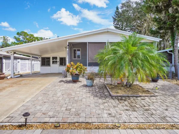 121 Moss Dr, Debary, FL 32713