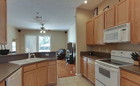 5th image of 86044 Creekwood Dr