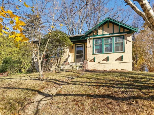 34 Randolph Rd, Worcester, MA 01606