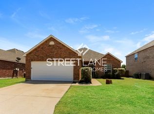 1920 Caddo Springs Dr, Justin, TX 76247