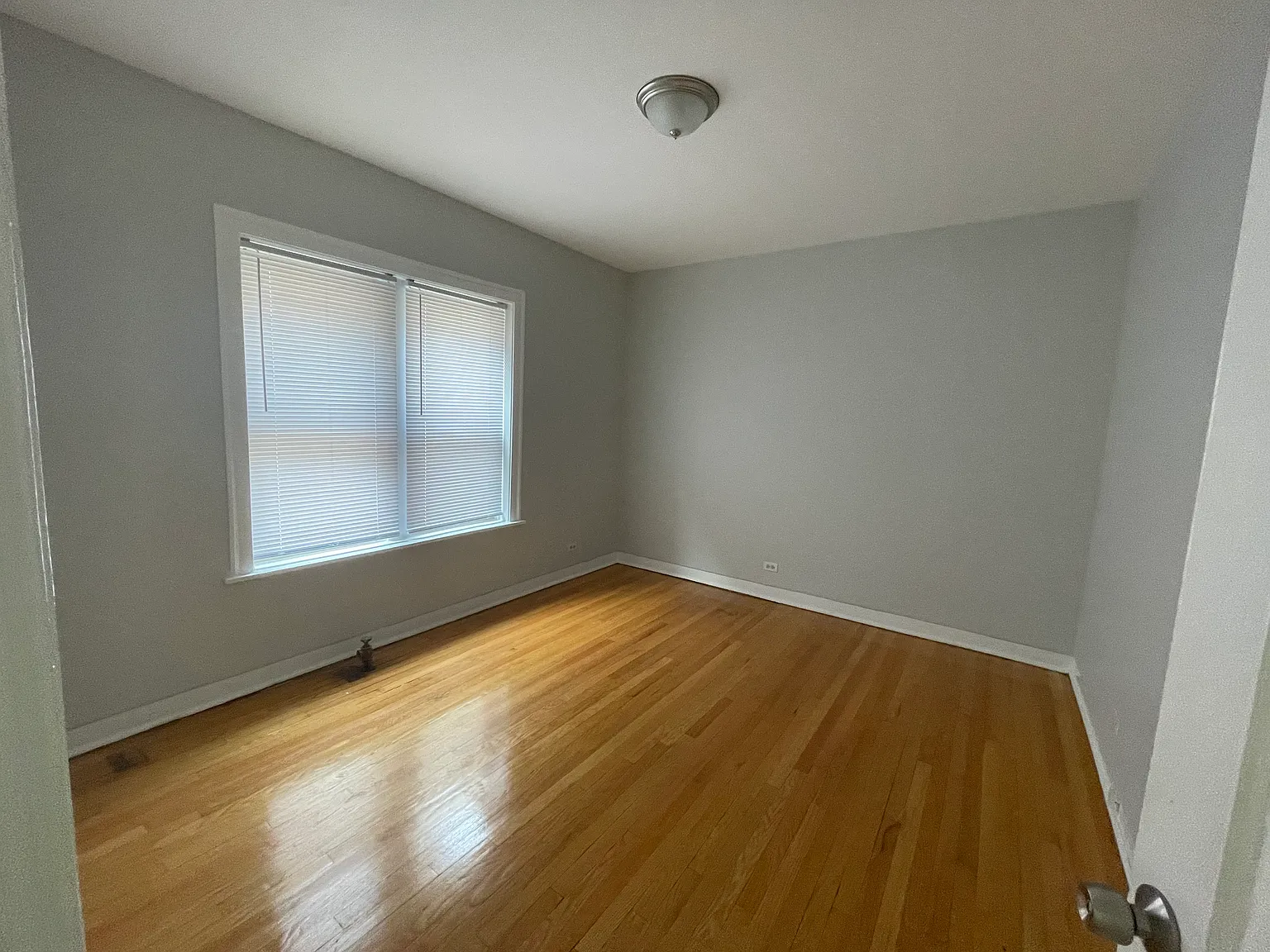2 bed, $1,900 — Photo 4