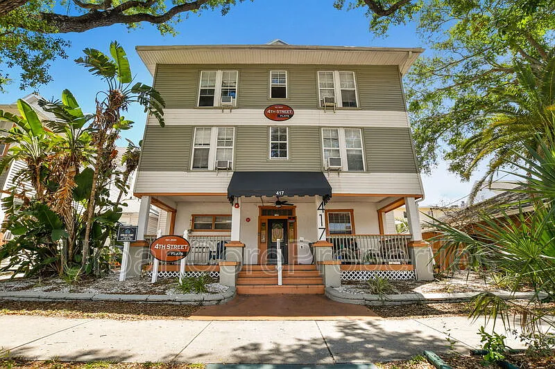 1 bed, 1.0 bath, 700 sqft, $1,450 — Photo 1
