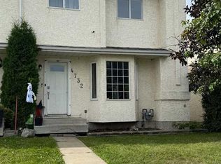 4732 E 43rd St, Sylvan Lake, AB T4S 1M3